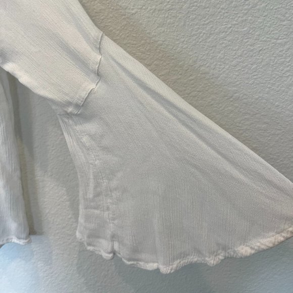 H&M White Blouse with Blue flowers, size 4 - Picture 6 of 7